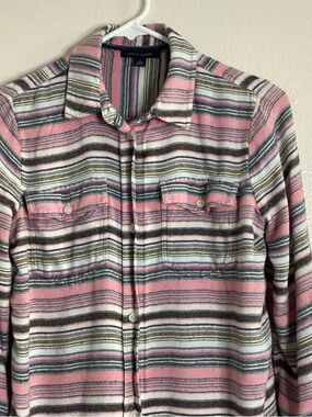 Tommy Hilfiger Women’s Striped Button Down Shirt Size XS Pink Multicolor Rayon